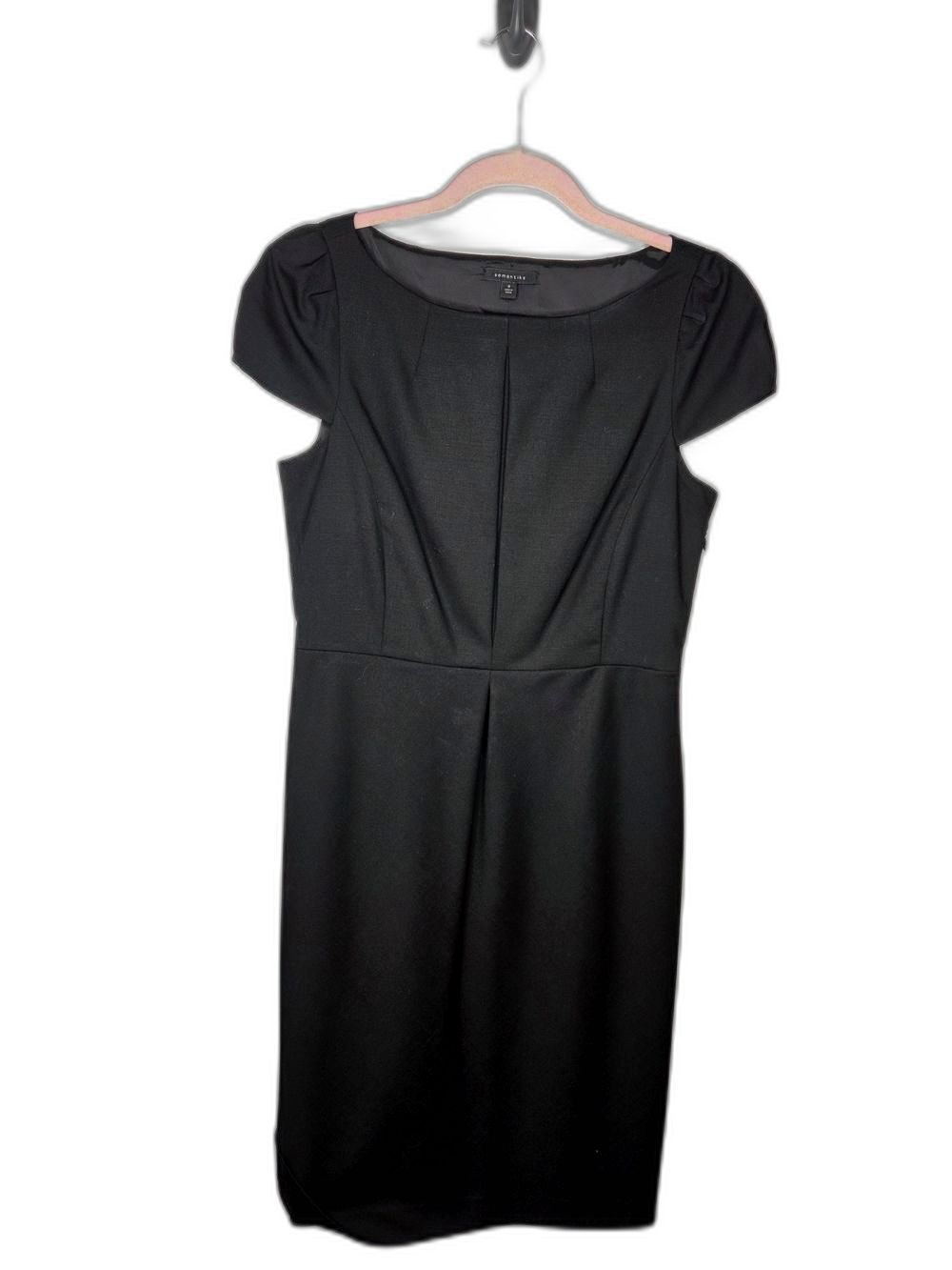 Semantiks Black Cap-Sleeve Sheath Dress
